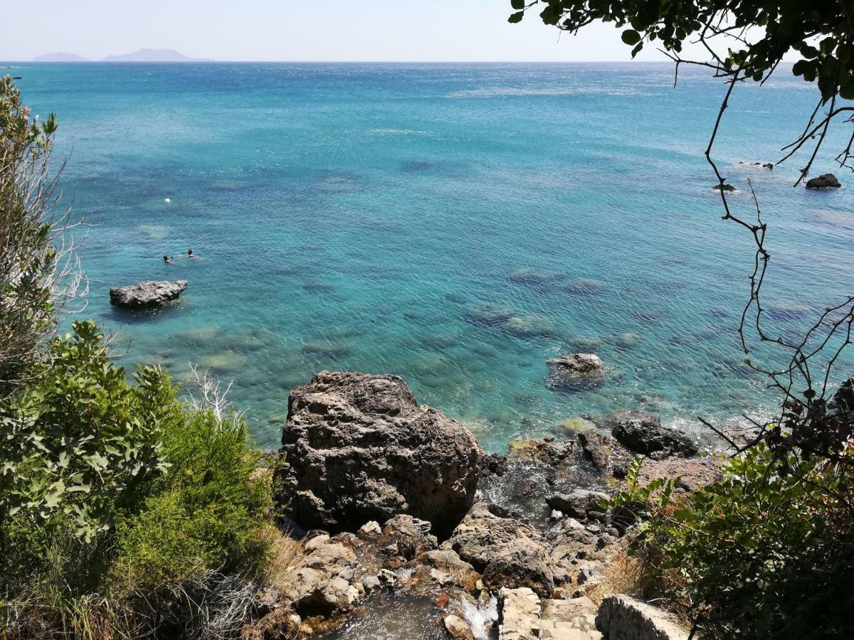 Villa Olga Agalianos Екстериор снимка